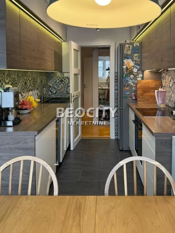 Trosoban stan, 75 m2, Vračar ID: 132881 5