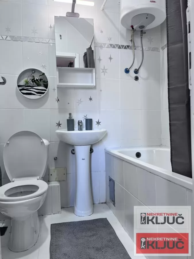 TRG MLADENACA, 42m2, Dvosoban-Duplex, Namešten 12