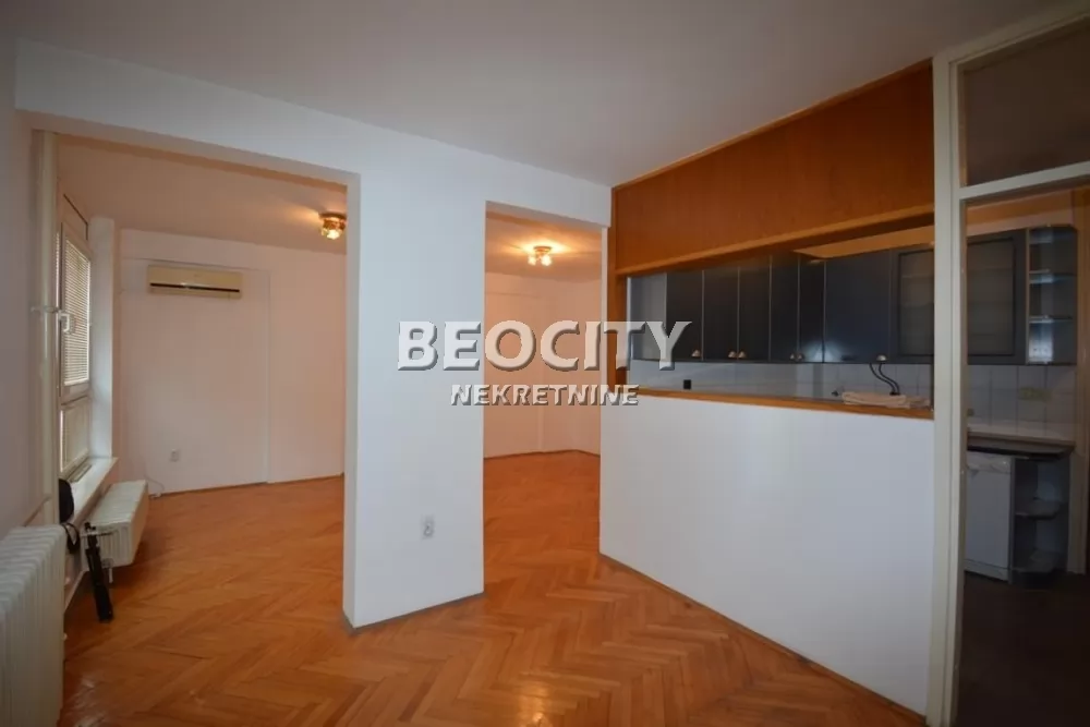 četvorosoban stan, 95 m2, Centar, Strahinjića Bana ID: 49200 5