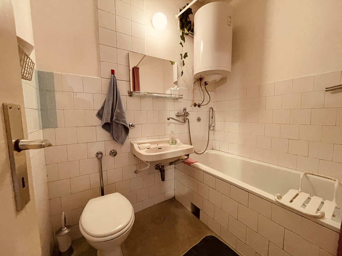 Dvosoban stan za izdavanje kod Hotela Srbija  67m2 3