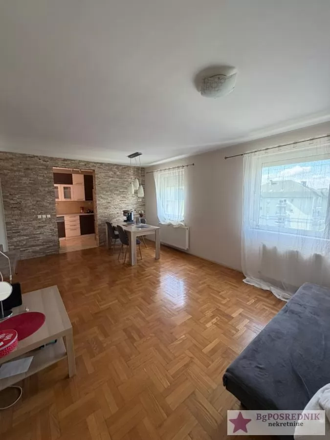 Mladenovac, Mihaila Milovanovića, 120m2 4