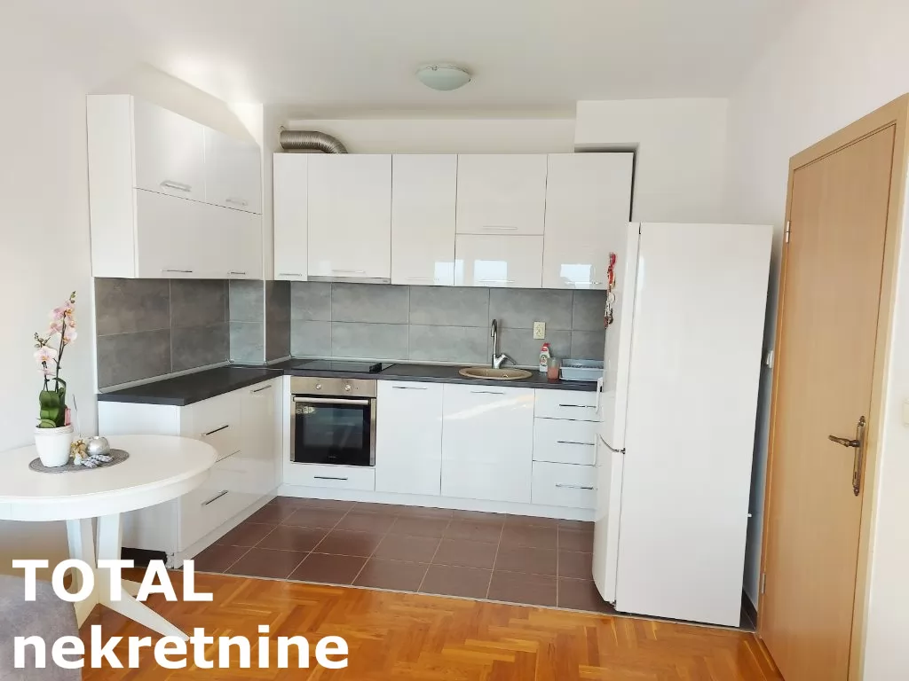 Stan,NOVI SAD,BULEVAR PATRIJARHA PAVLA,kv: 49.00, € 154000, ID: 1100535 3