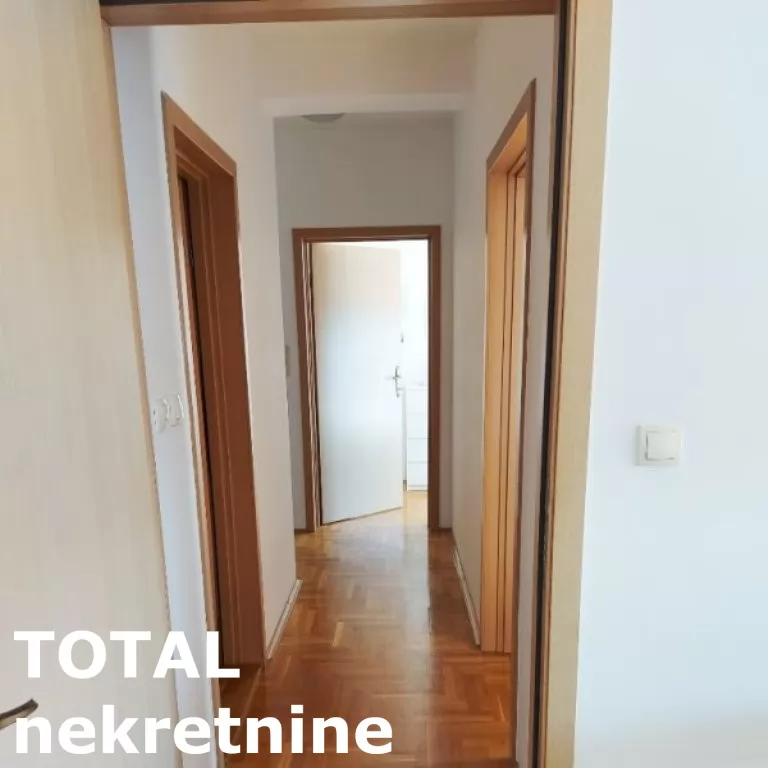 Stan,NOVI SAD,BULEVAR PATRIJARHA PAVLA,kv: 49.00, € 154000, ID: 1100535 4