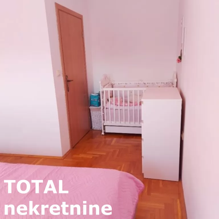 Stan,NOVI SAD,BULEVAR PATRIJARHA PAVLA,kv: 49.00, € 154000, ID: 1100535 9