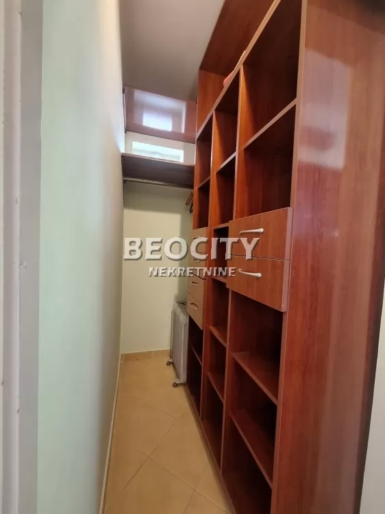 Dvosoban stan, 40 m2, Centar, Admirala Geprata ID: 132927 6