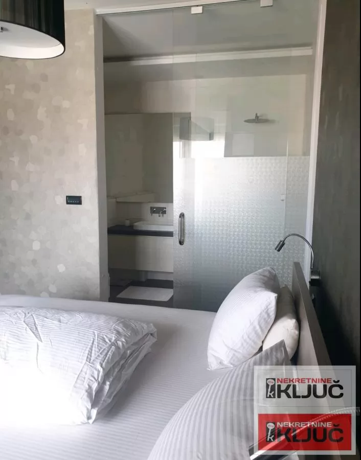 KOD MASTER CENTRA, 134m2 + terasa, Penthouse, Lux 15