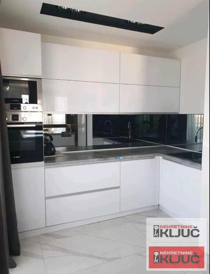 KOD MASTER CENTRA, 134m2 + terasa, Penthouse, Lux 22