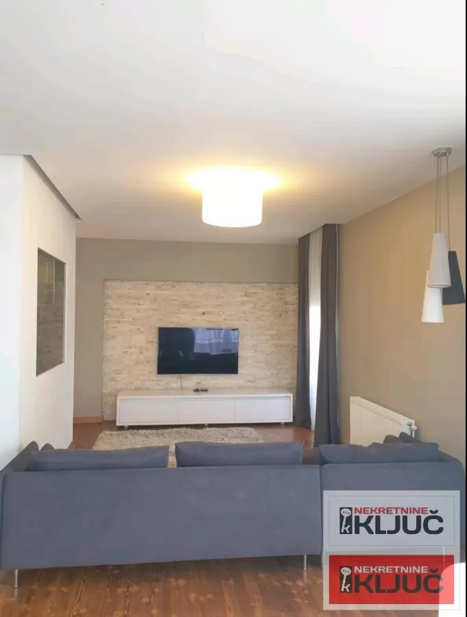 KOD MASTER CENTRA, 134m2 + terasa, Penthouse, Lux 5