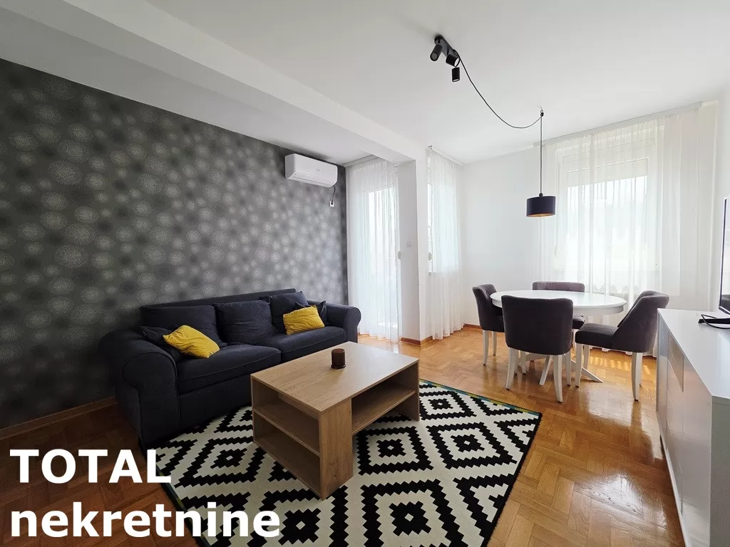 Stan,NOVI SAD,BULEVAR,kv: 42.00, € 158000, ID: 1102689 1