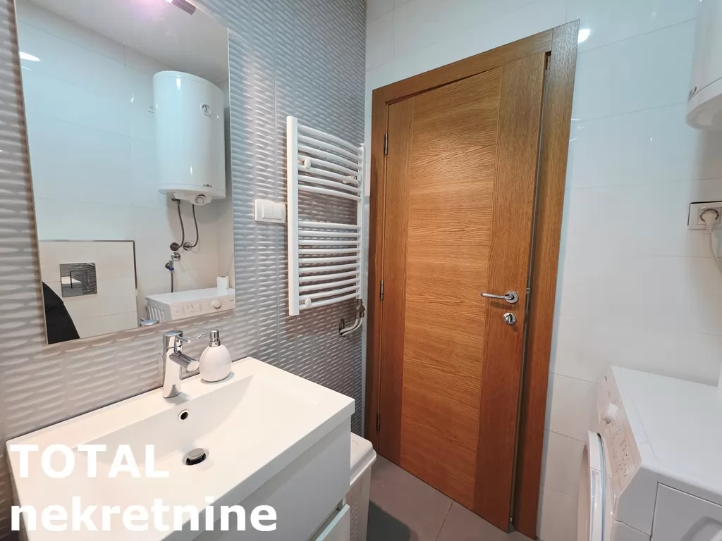 Stan,NOVI SAD,BULEVAR,kv: 42.00, € 158000, ID: 1102689 10
