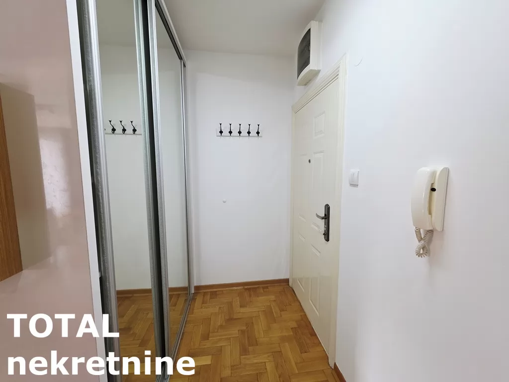Stan,NOVI SAD,BULEVAR,kv: 42.00, € 158000, ID: 1102689 13