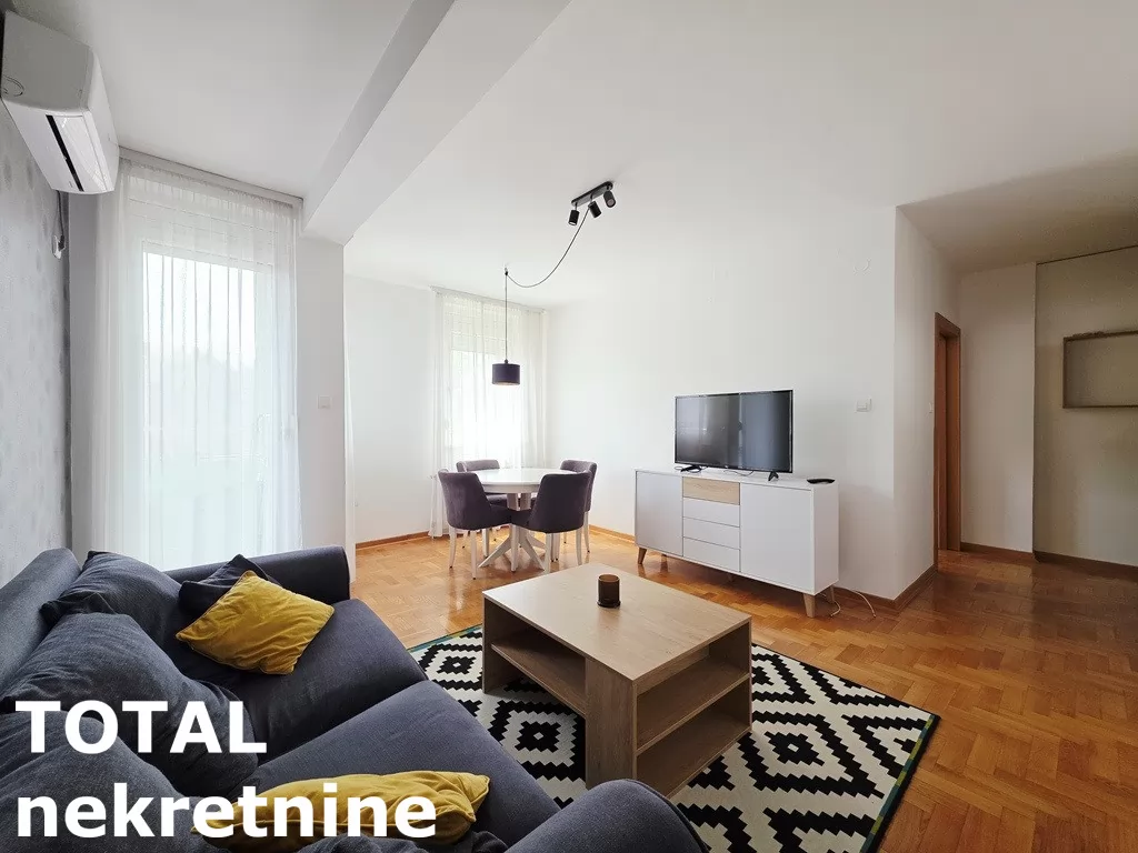 Stan,NOVI SAD,BULEVAR,kv: 42.00, € 158000, ID: 1102689 2
