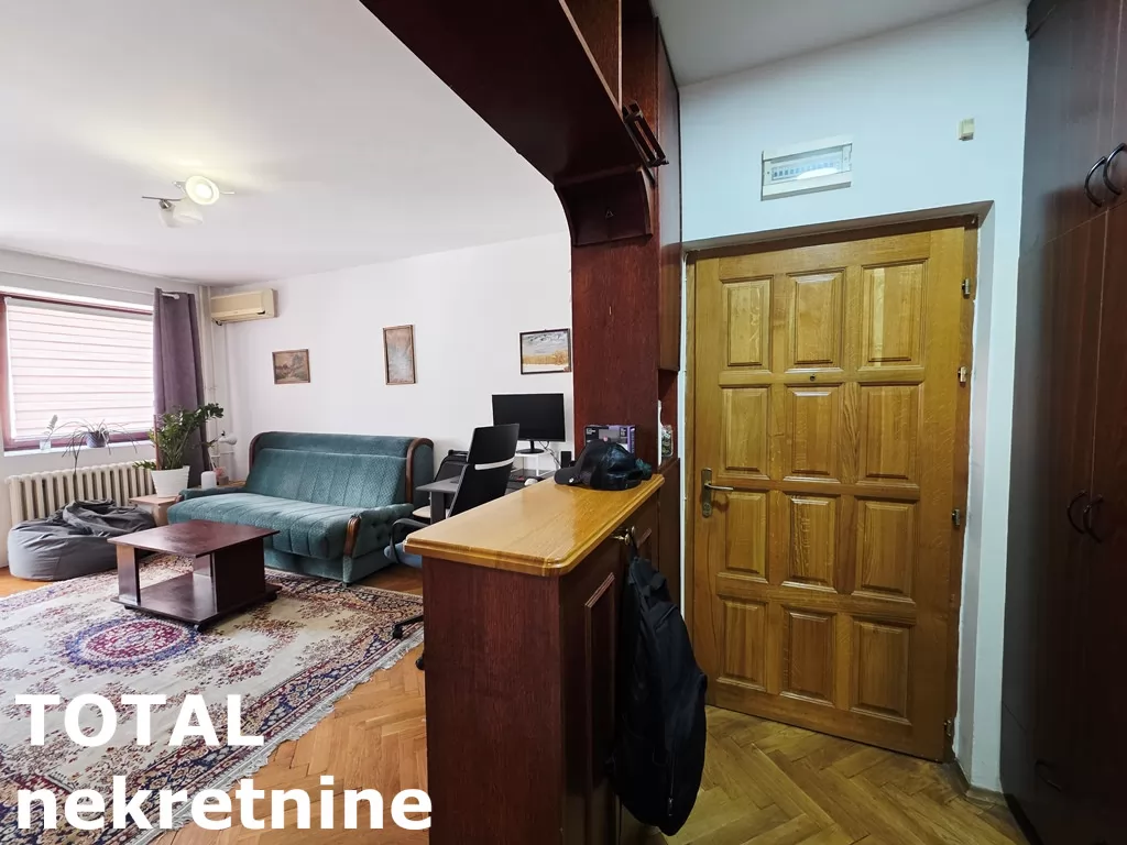 Stan,NOVI SAD,CENTAR,kv: 40.00, € 130000, ID: 1102717 11