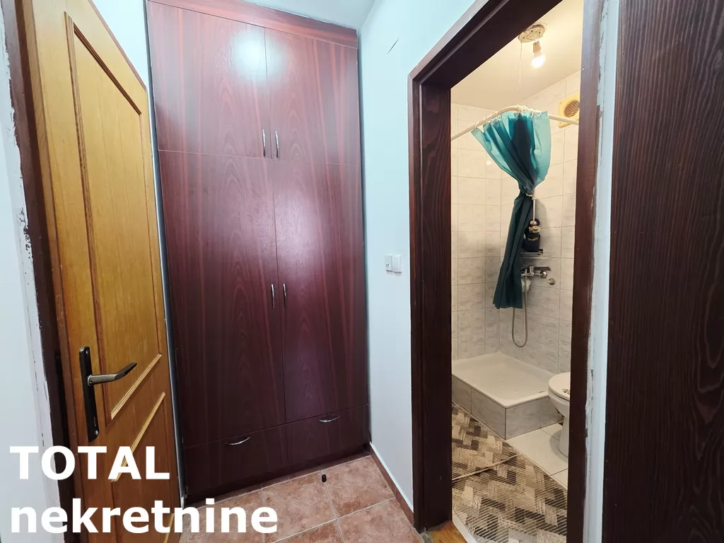 Stan,NOVI SAD,CENTAR,kv: 40.00, € 130000, ID: 1102717 9