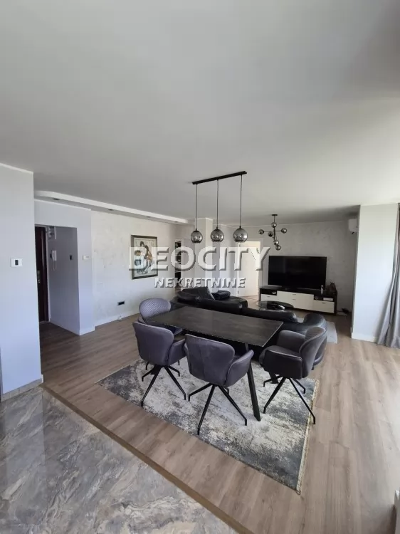 Petosoban stan, 103 m2, Liman 2, Bulevar cara Lazara ID: 132930 4