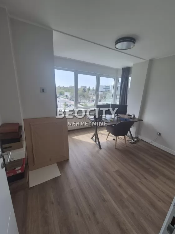 Petosoban stan, 103 m2, Liman 2, Bulevar cara Lazara ID: 132930 7