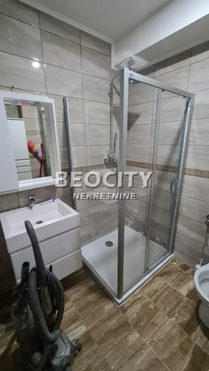 Petosoban stan, 103 m2, Liman 2, Bulevar cara Lazara ID: 132930 9