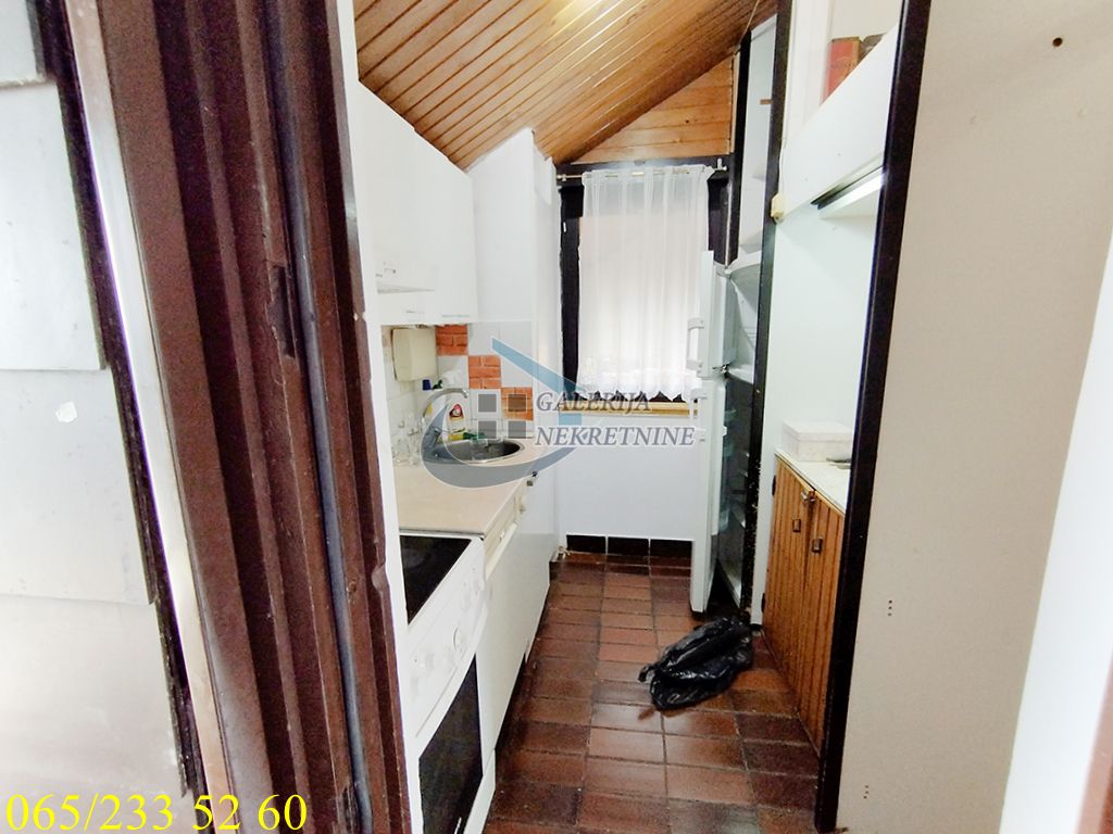 Čukarica  Cerak vinogradi   Cerski venac 83m2 4