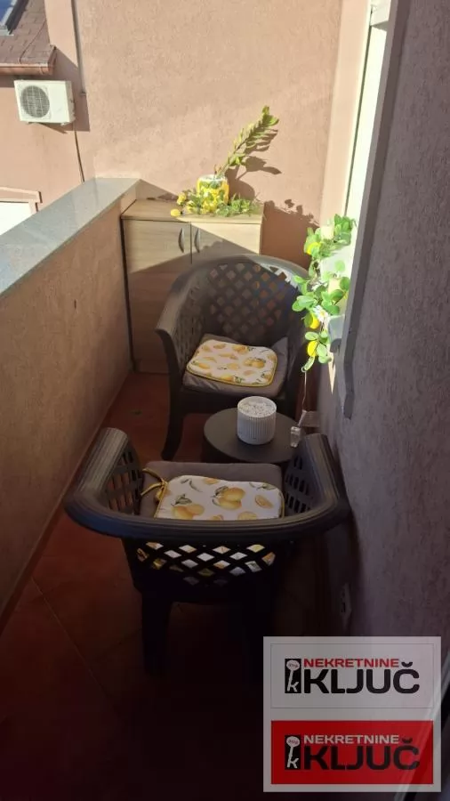 BULEVAR OSLOBOĐENJA IZDAJE SE JEDNOIPOSOBAN NAMEŠTEN STAN 8