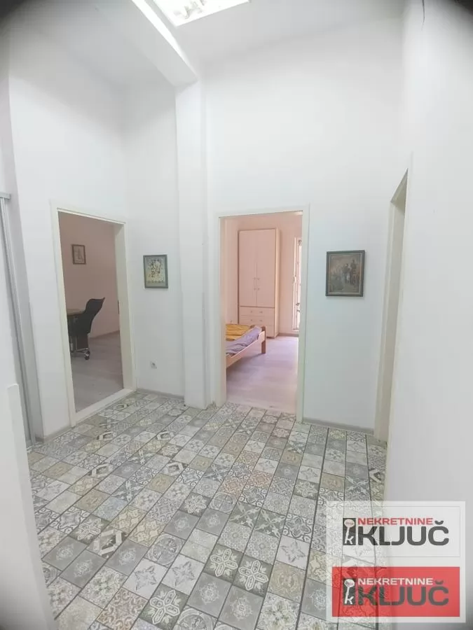 GRBAVICA, 54m2, Dvoiposoban može i za poslovni prostor 1