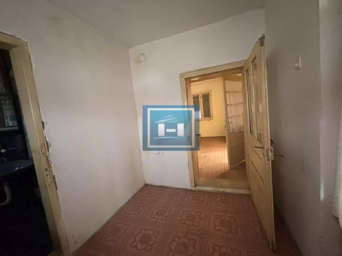 Na prodaju dve kuće u Smederevskoj Palanci – odlična lokacija, useljivo 23