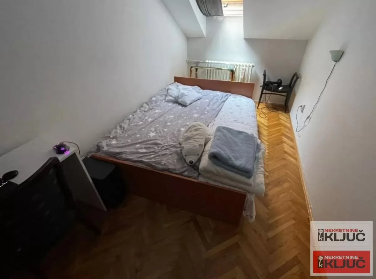 PODBARA, 67m2 , Trosoban, Namešten 9