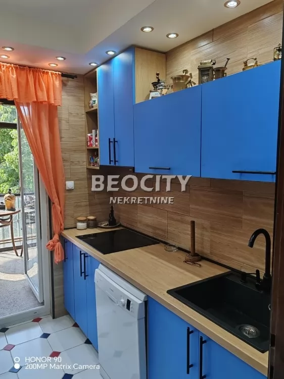 Trosoban stan, 85 m2, Petlovo brdo, Bubanjskih žrtava ID: 132974 9