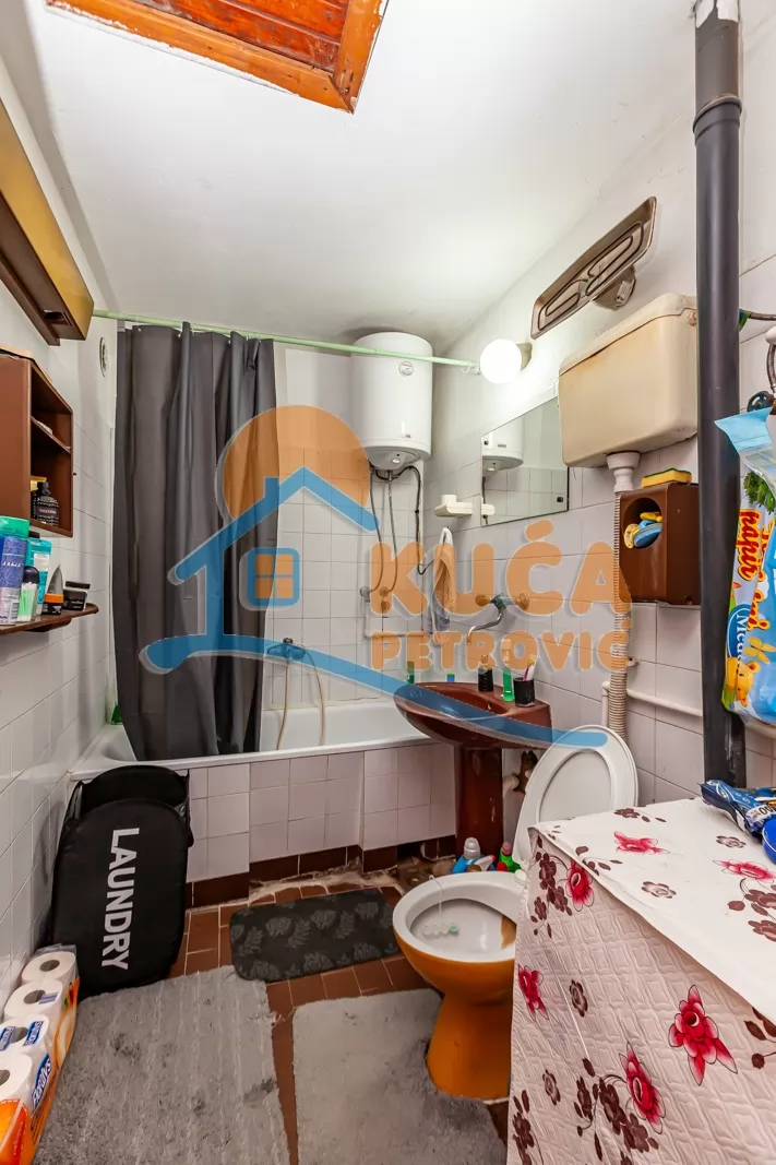 Trosobna kuća, 140 m2, Crveni krst, Sarajevska ID: p-016641 8