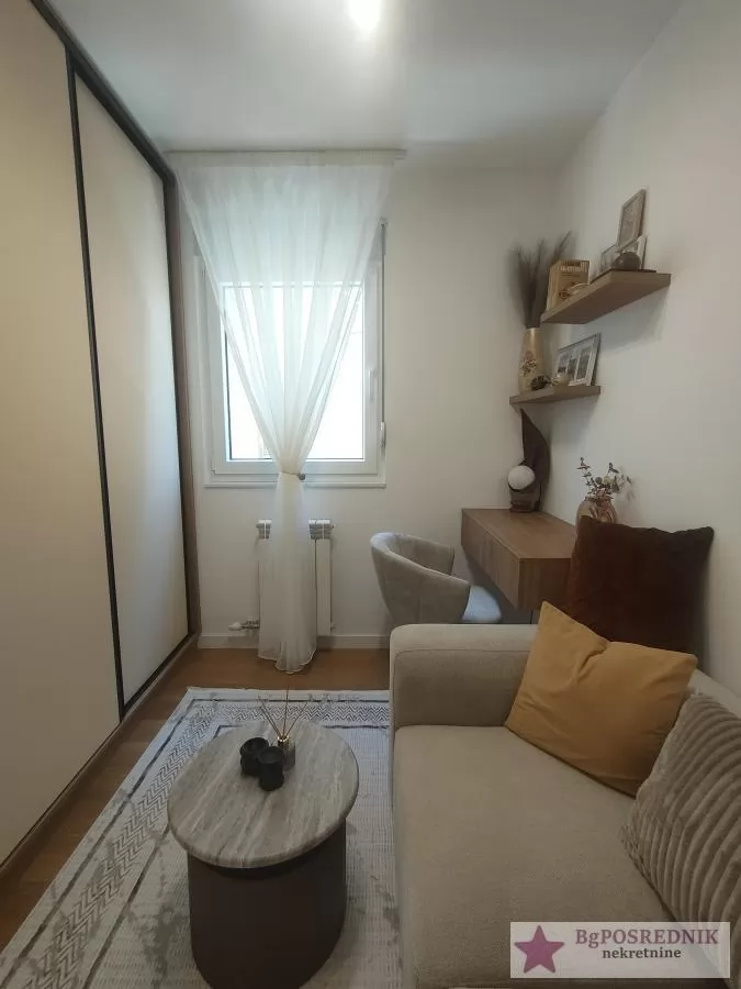 Voždovac. Lekino brdo, Braće Kovač, 53m2 4