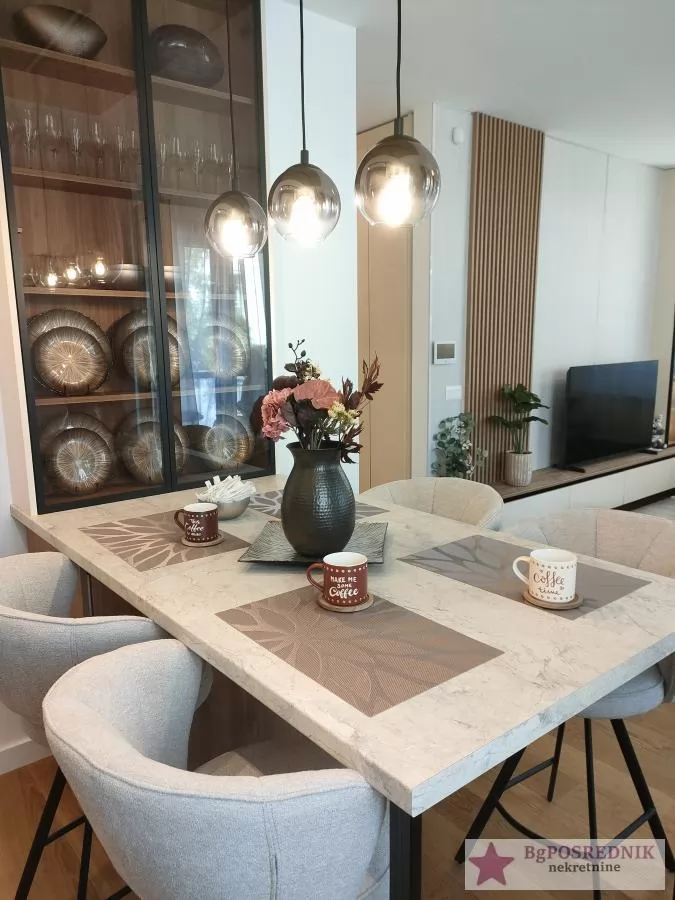 Voždovac. Lekino brdo, Braće Kovač, 53m2 8