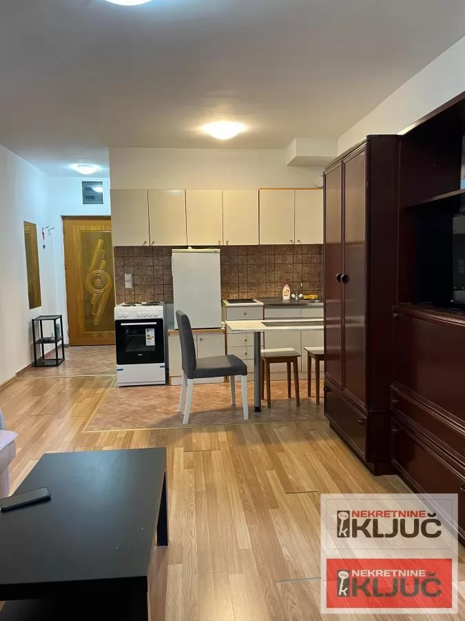 Garsonjera 31 m², Spens, Novi Sad, 5/6 sprat 5
