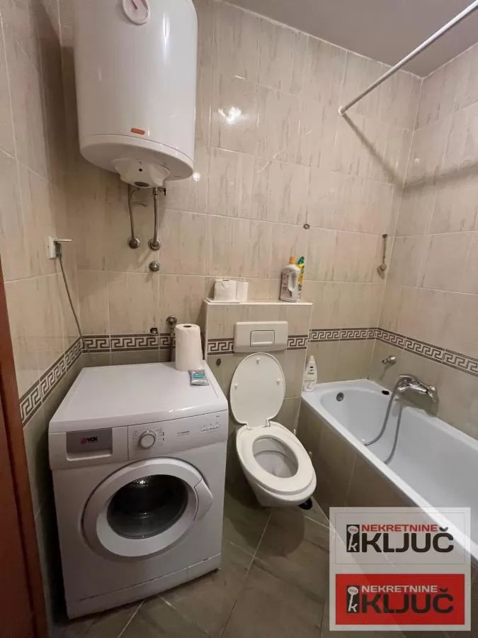 Garsonjera 31 m², Spens, Novi Sad, 5/6 sprat 7