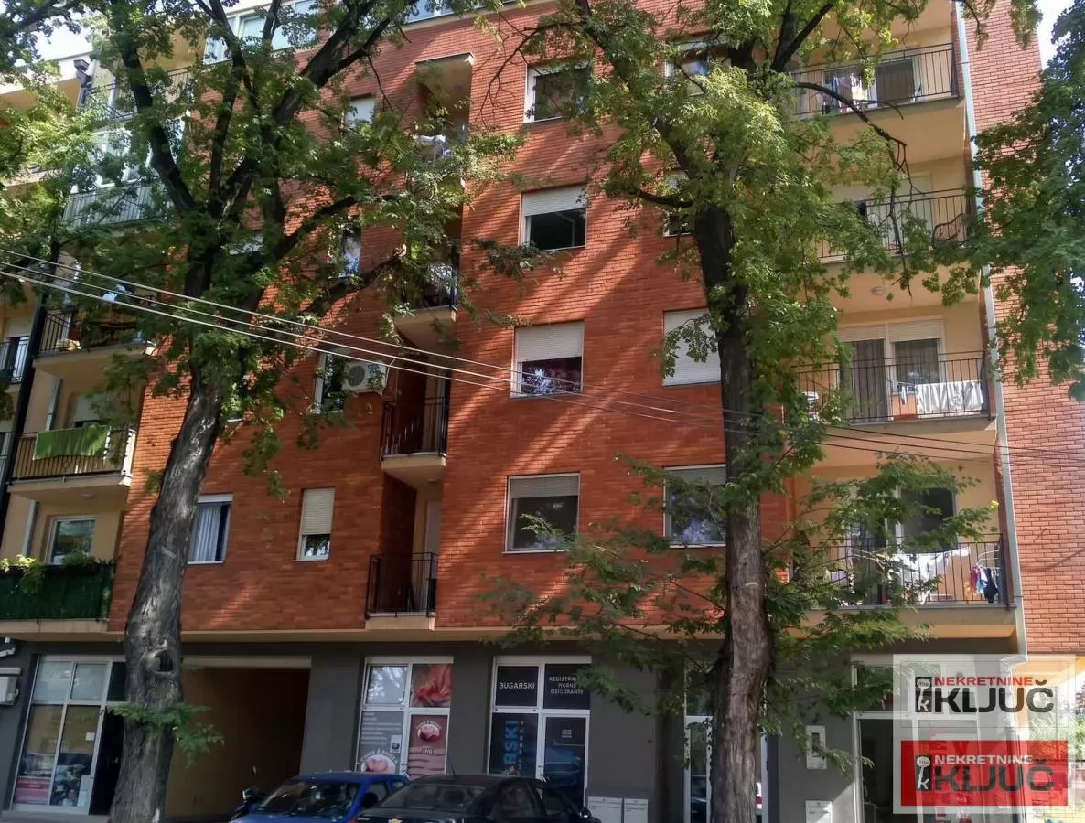 Garsonjera 26 m², Bulevar Oslobođenja, Novi Sad, 2. sprat 1