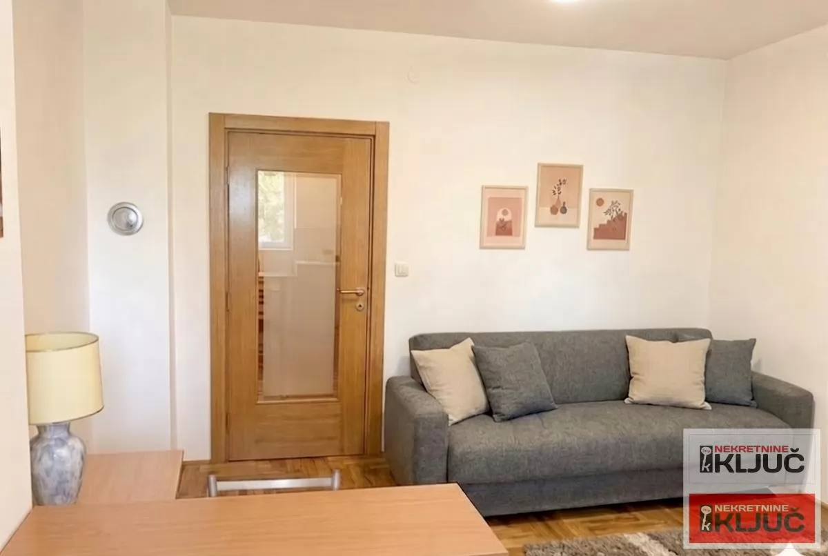 Garsonjera 26 m², Bulevar Oslobođenja, Novi Sad, 2. sprat 2
