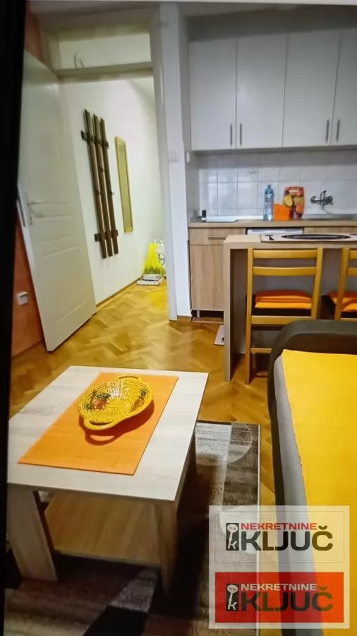 Garsonjera na Novoj Detelinari, 25 m², 5. sprat 2