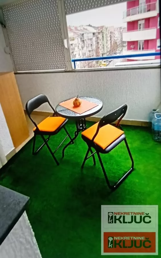 Garsonjera na Novoj Detelinari, 25 m², 5. sprat 5
