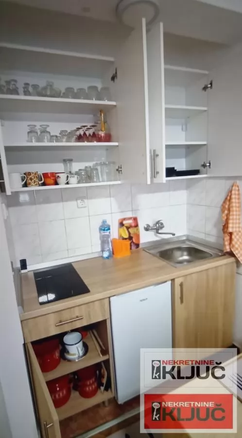 Garsonjera na Novoj Detelinari, 25 m², 5. sprat 6