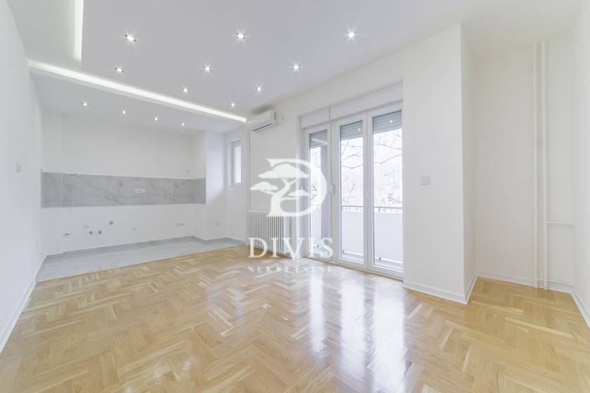 Renoviran 4 0 stan u blizini Tašmajdana  80m2 1