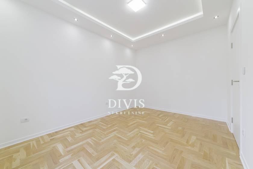 Renoviran 4 0 stan u blizini Tašmajdana  80m2 3