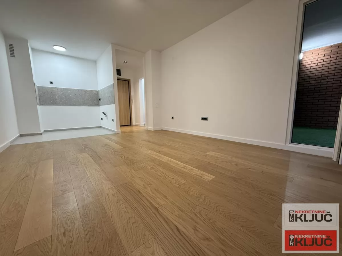 RUMENAČKI PUT, 48m2, Dvosoban, Renoviran, Odmah useljiv 1