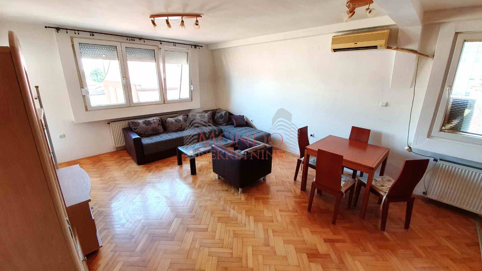 Jednoiposoban stan kod šojke, ta, Niš 3