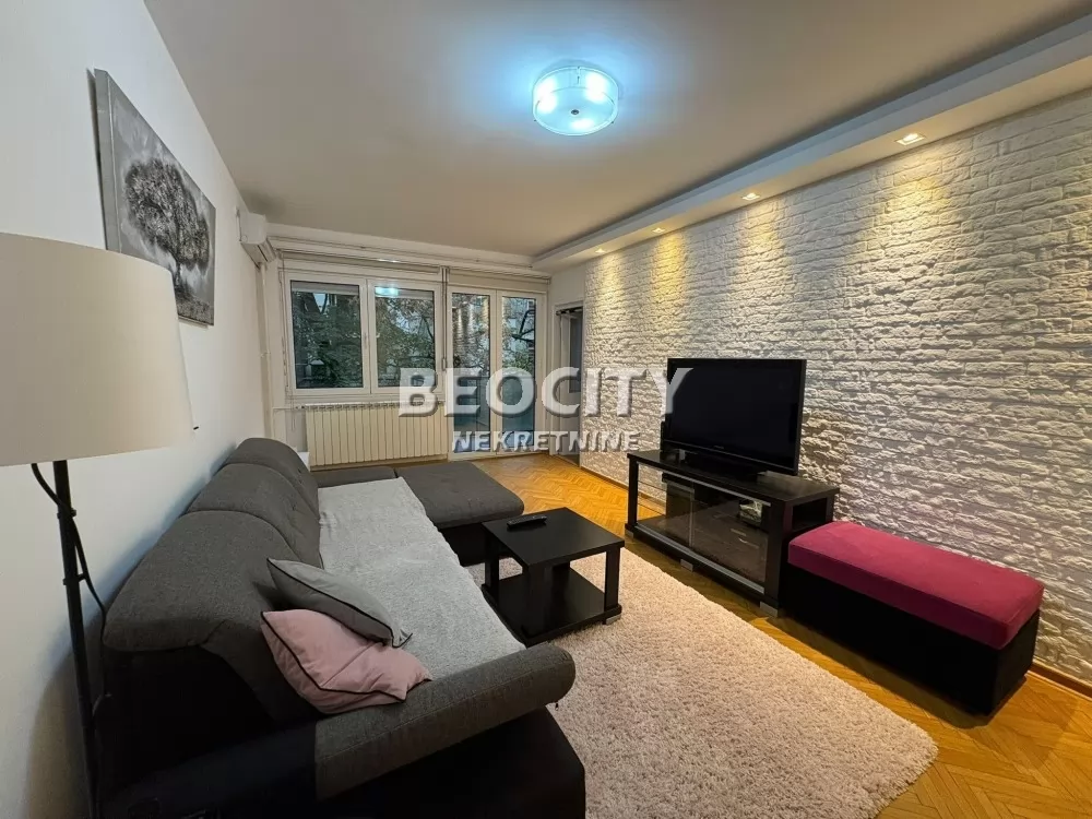 Trosoban stan, 80 m2, Čubura ID: 125308 1