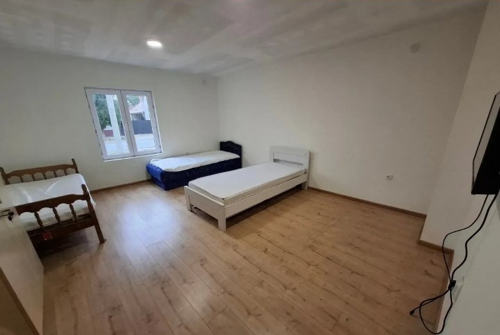 Smeštaj za radnike Surčin Boljevci 4