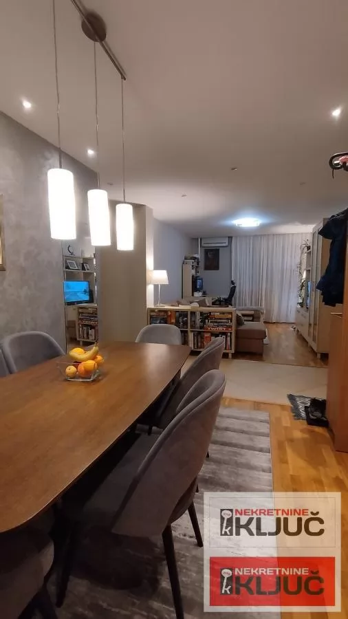 NOVO NASELJE, 75m2+terasa, Trosoban, Renoviran 4