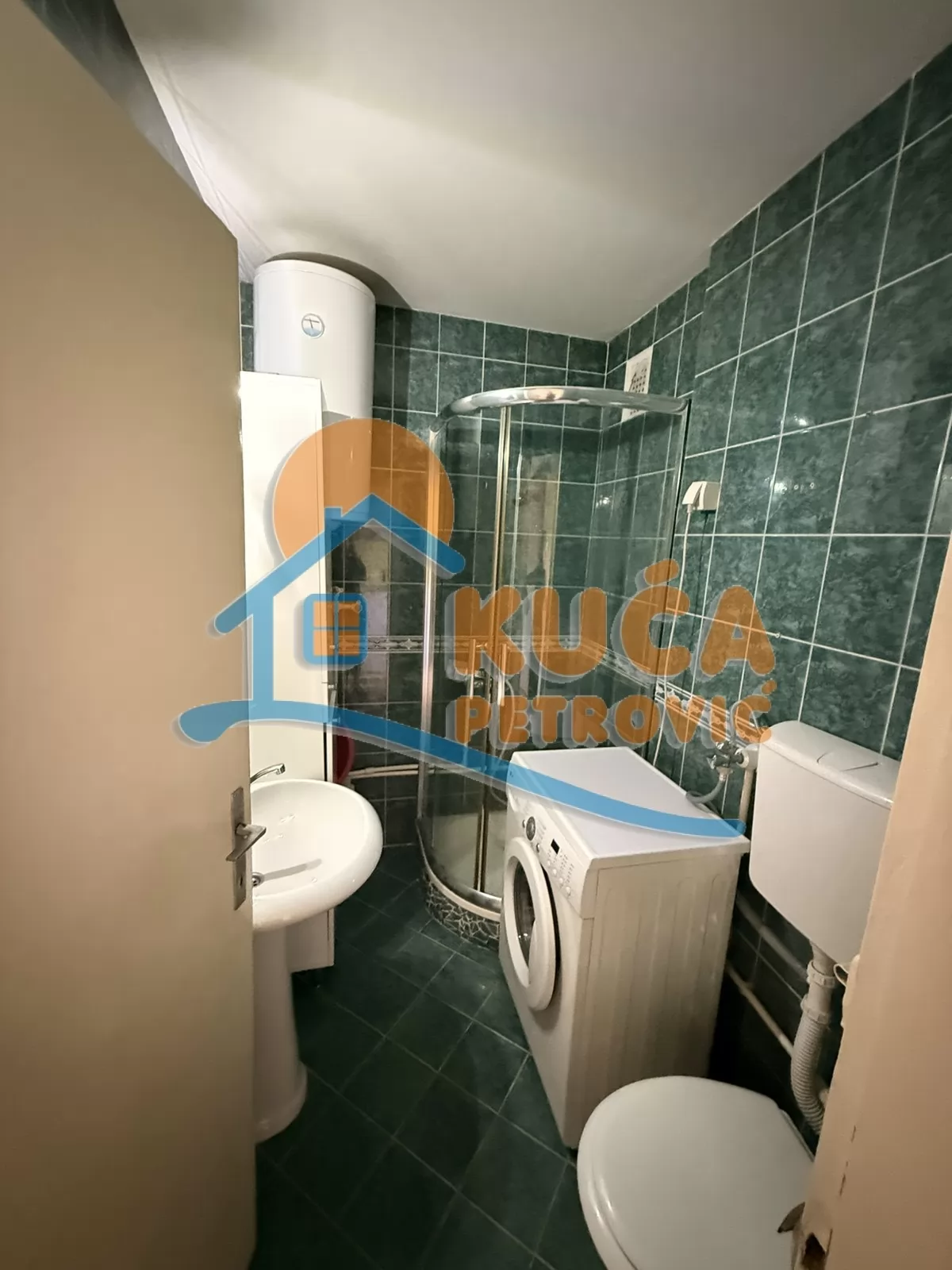 Dvosoban stan, 57 m2, Železnička stanica, Dimitrija Tucovića ID: i-016711 13