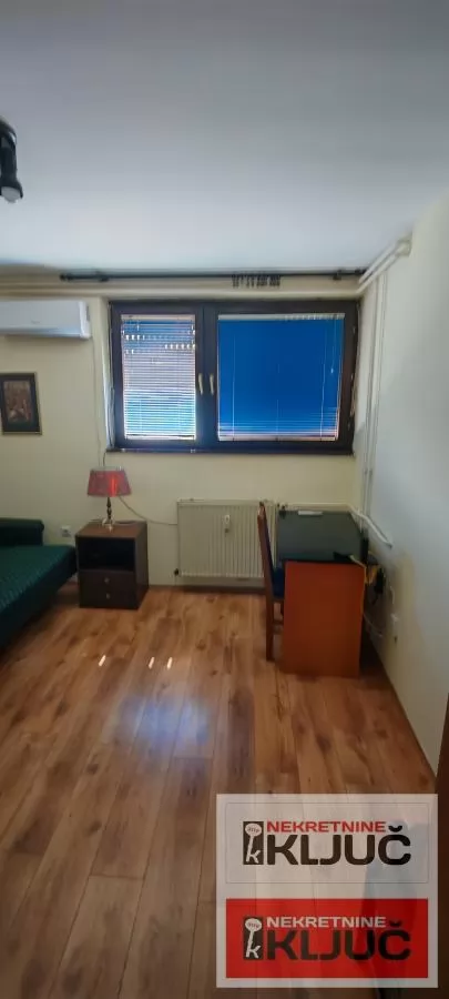 Izdaje se garsonjera  na limanu 1 6