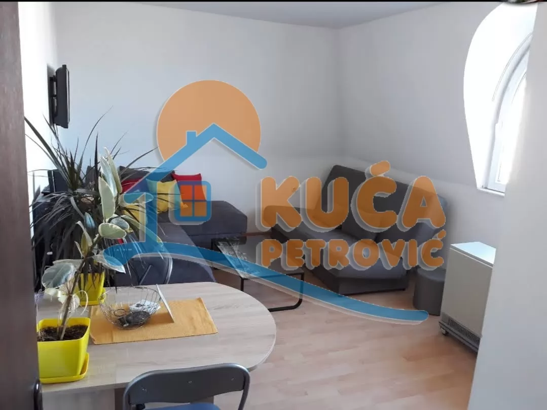 Jednosoban stan, 30 m2, Centar, Milorada Veljkovića Špaje ID: i-016671 2