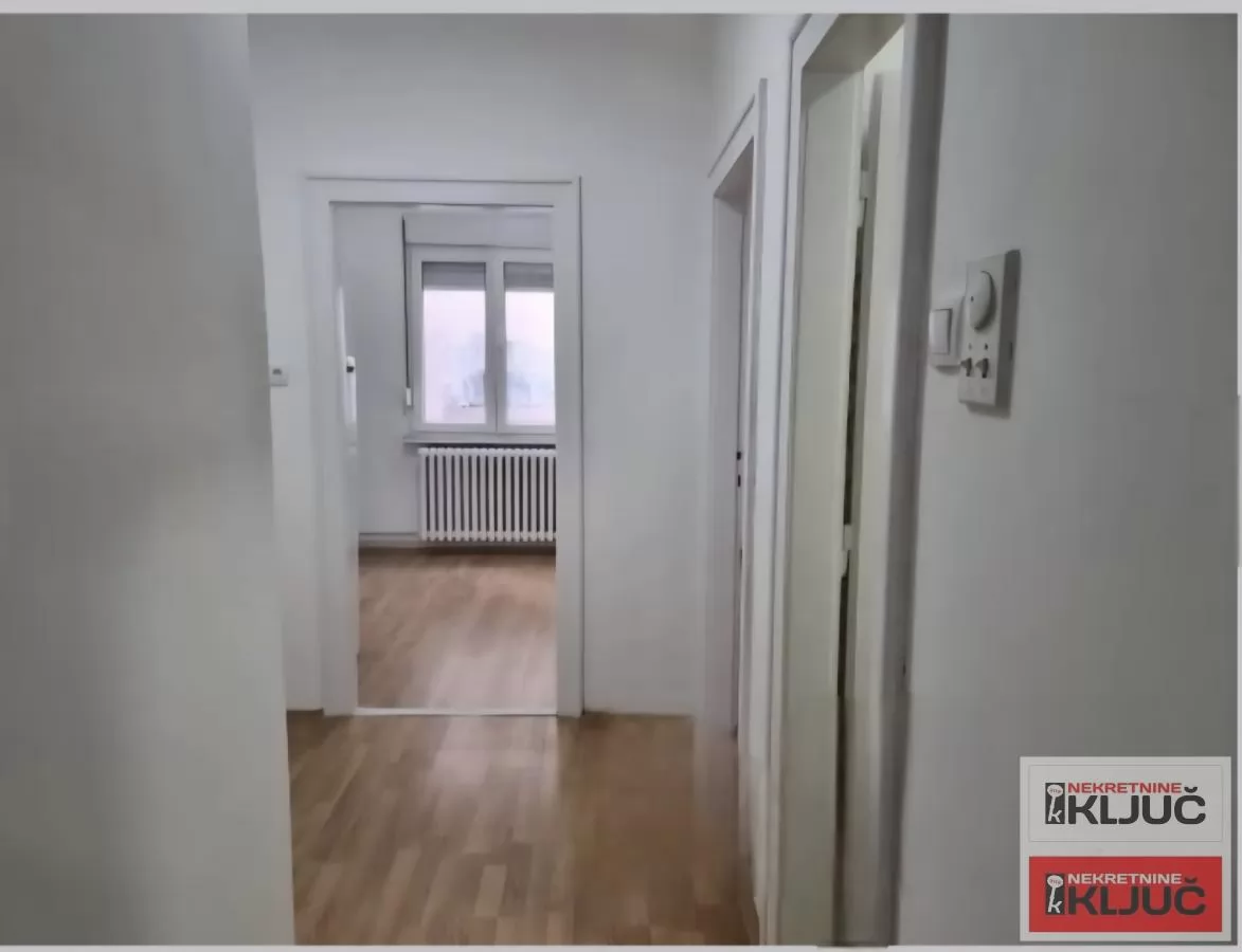 PEŠAČKA ZONA, 50m2, Dvosoban, Prizemlje 1