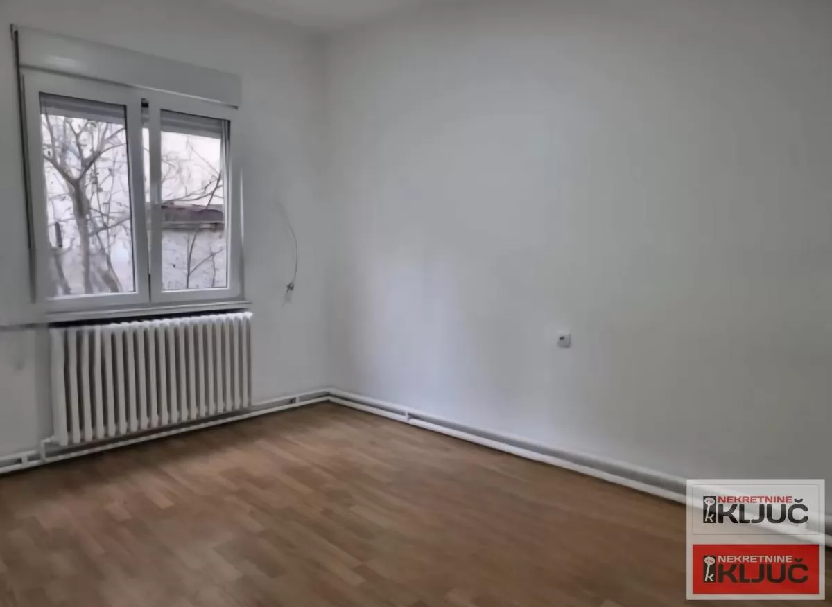PEŠAČKA ZONA, 50m2, Dvosoban, Prizemlje 7