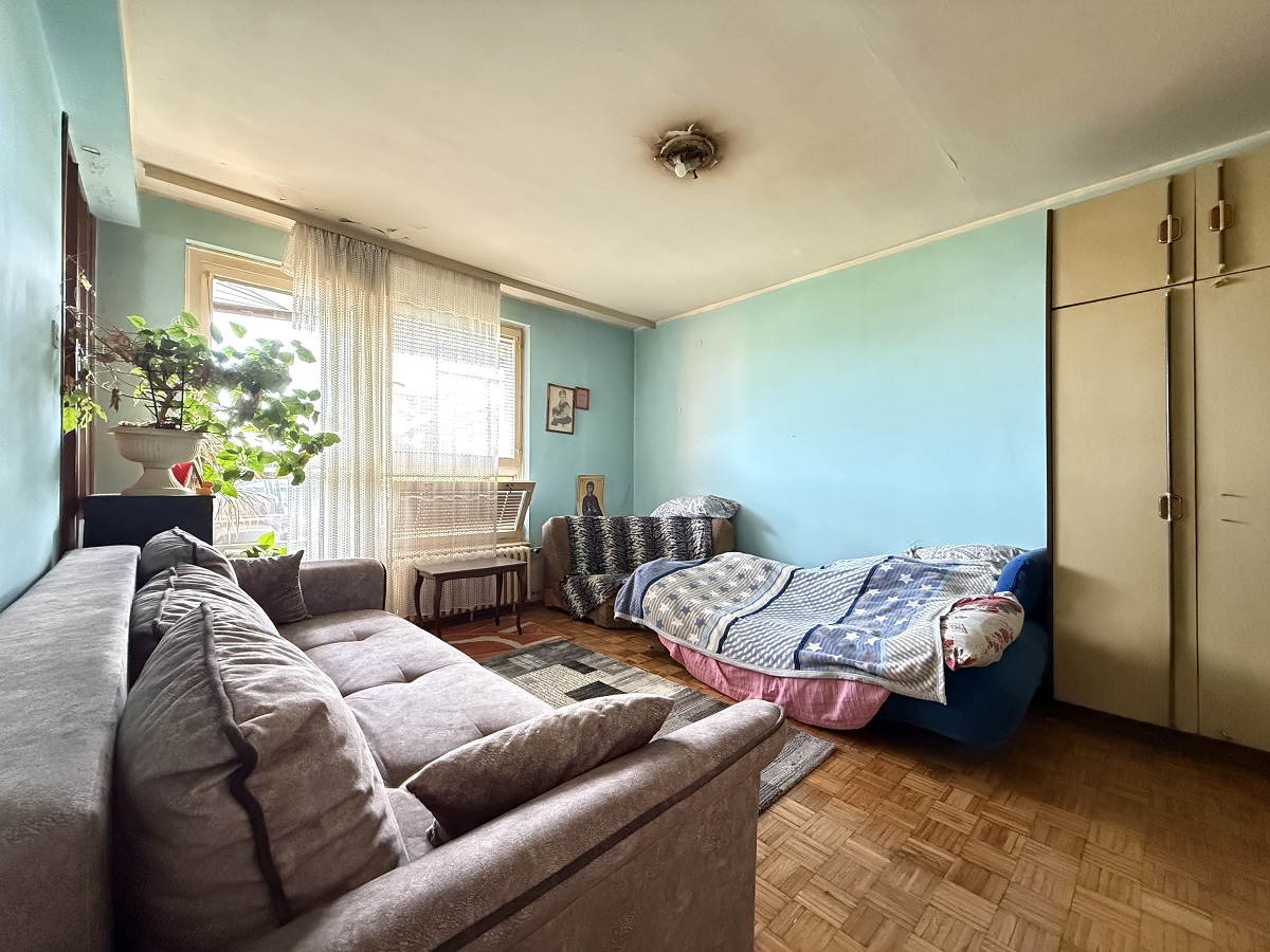 Dvosoban stan na Lionu u Bulevaru kralja Aleksandra  58m2 1